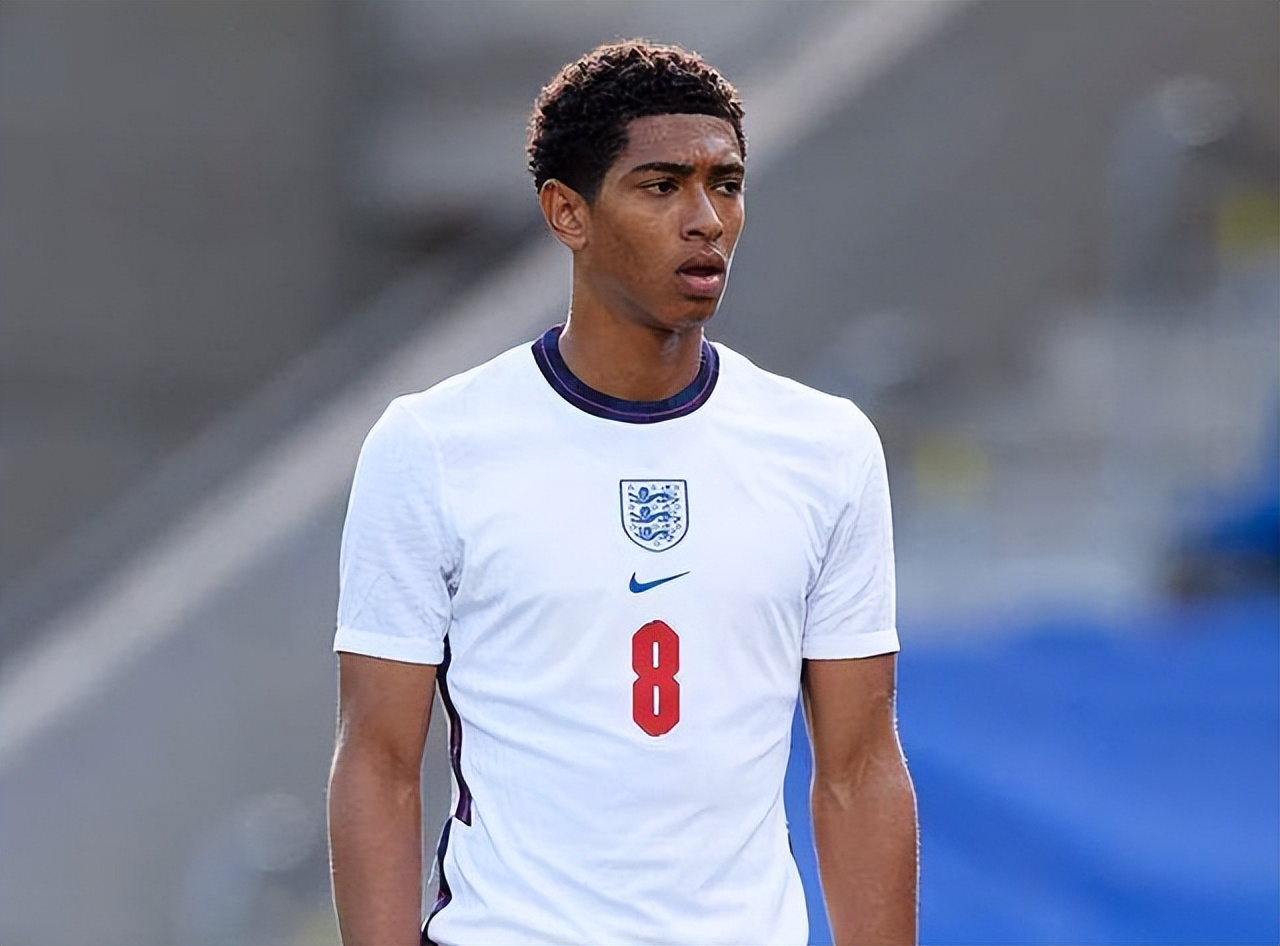 再见会是何时？上一次亚泰降级，球队用时两年重回中超