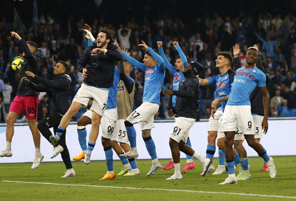 热刺旧将：弗兰克每隔五分钟就改变战术，澳波更有魄力