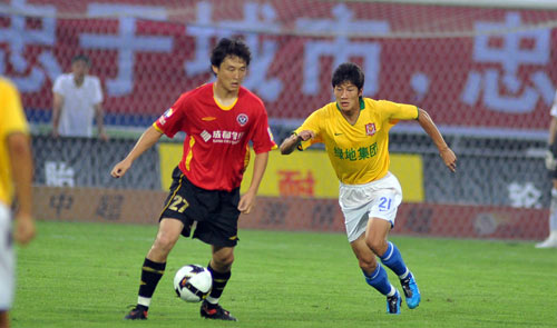 纽约大都会在 2022 年自由市场签下赛扬左投谢泽尔，组建史上最贵“双赛扬”轮值