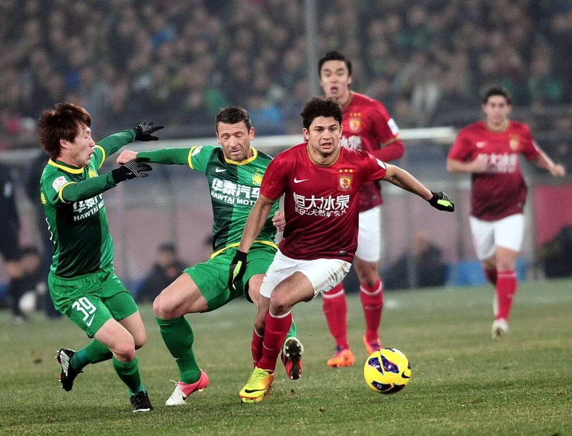 曼奇尼：我们非常渴望参加世界杯，要尽最大努力做好准备